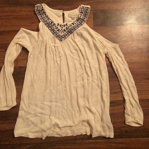 Knox Rose off the shoulder long sleeve - Picture 1 of 1